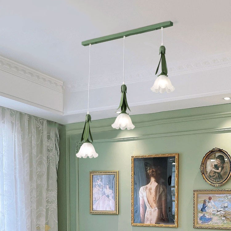 Zeitgenössische nordische Blumen Eisen Glas Lampenschirm 3 - Licht Kronleuchter für Esszimmer 