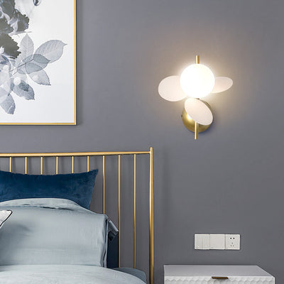 Applique murale contemporaine avec abat-jour en verre en forme d'orbes, feuilles créatives, fer 1/2 lumière pour chambre 