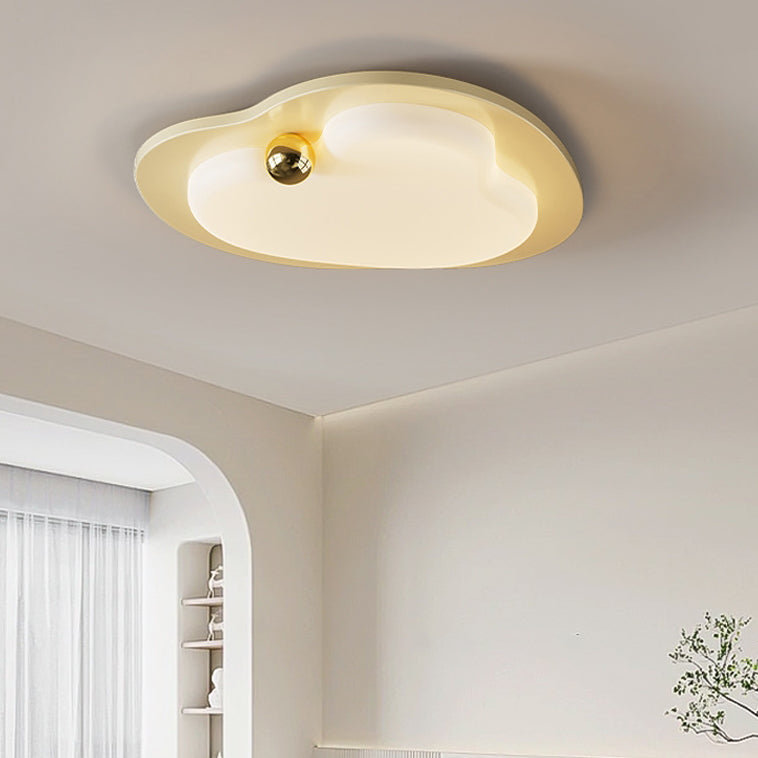 Lustre LED moderne avec abat-jour en acrylique en forme de cœur créatif et monture affleurante pour chambre à coucher 