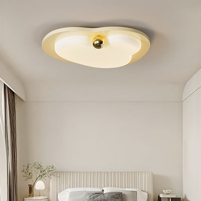 Lustre LED moderne avec abat-jour en acrylique en forme de cœur créatif et monture affleurante pour chambre à coucher 
