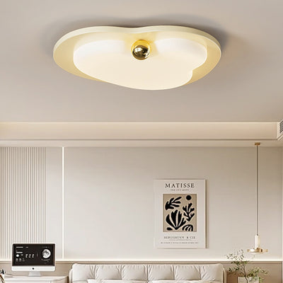Lustre LED moderne avec abat-jour en acrylique en forme de cœur créatif et monture affleurante pour chambre à coucher 