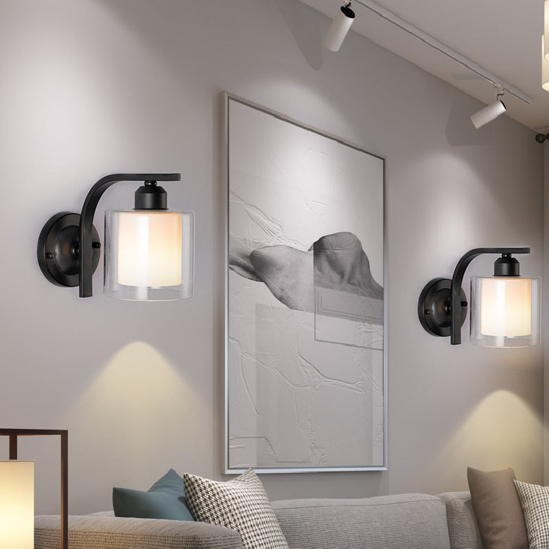 Lampe murale à une lumière en fer avec abat-jour en verre cylindrique de simplicité moderne pour salon 