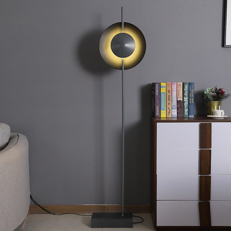 Zeitgenössische nordische runde Hardware-Eisen 1 - Licht Stehende Stehlampe für Wohnzimmer 
