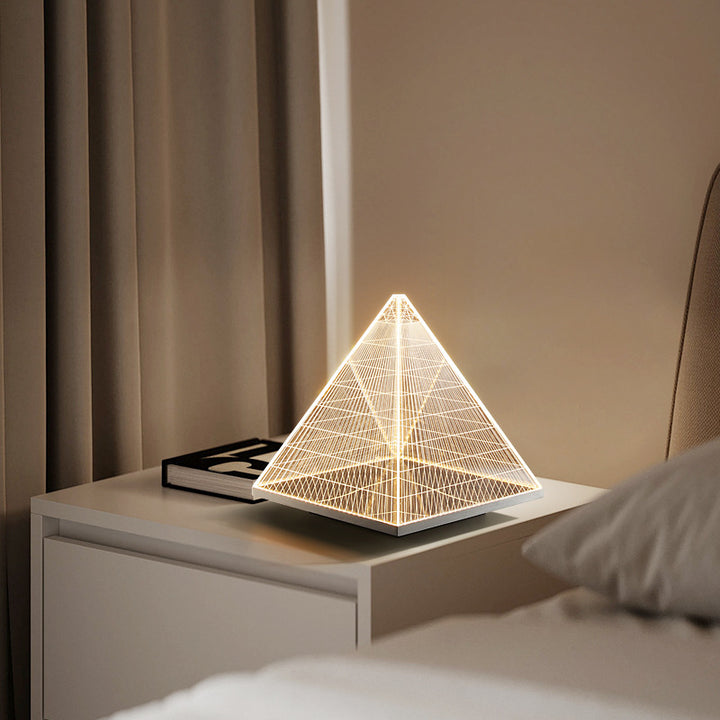 Lampe de table LED avec abat-jour en acrylique pyramidal Art Déco moderne et base en acier inoxydable pour salon 