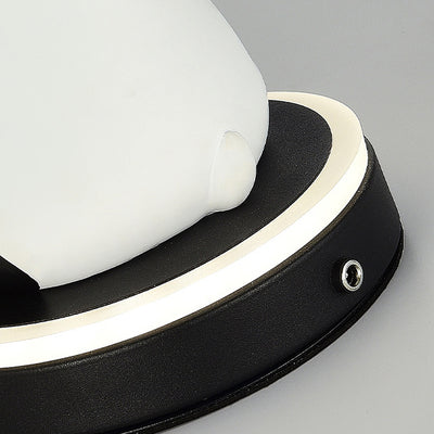 مصباح طاولة LED بغطاء مصباح PVC وقاعدة راتنج باندا إبداعية معاصرة لغرفة النوم 