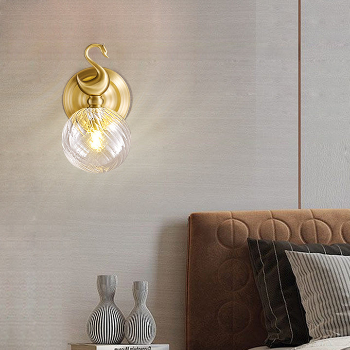Zeitgenössische Nordic Swan Orb Kupfer Glas 1 - Licht Wandleuchte für Wohnzimmer 