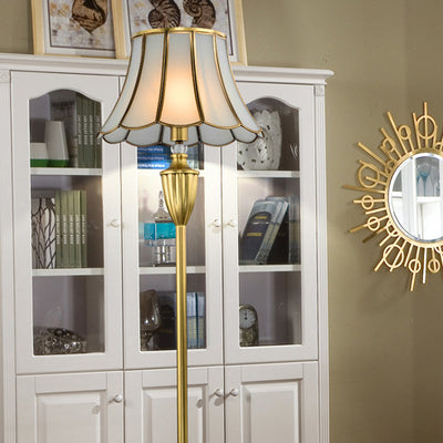 Lámpara de pie de vidrio de cobre completo con forma de sombrero europeo tradicional de 1 luz para sala de estar 