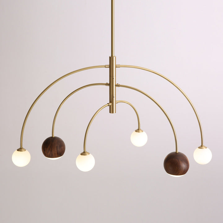 Dôme scandinave contemporain Arc semi-circulaire Orbes Noyer Frêne Cuivre Lustre à 6 lumières pour salle à manger 