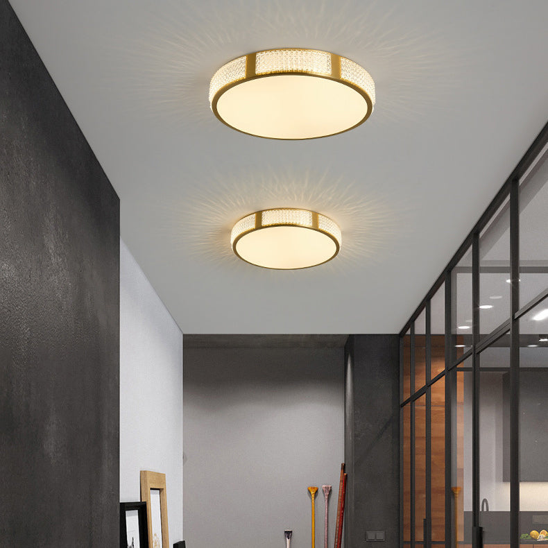 Plafonnier LED en acrylique rond en cuivre scandinave contemporain pour chambre 