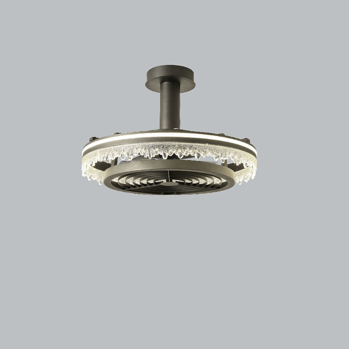Zeitgenössischer nordischer Kuppelrunder Eisen-Acryl-Eisstruktur-Rand-LED-Deckenventilator mit Stangen für das Wohnzimmer 