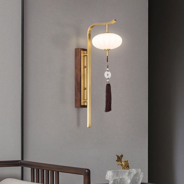 Lanterne ovale chinoise traditionnelle avec abat-jour en cuivre et noyer 1 - Applique murale pour salon 