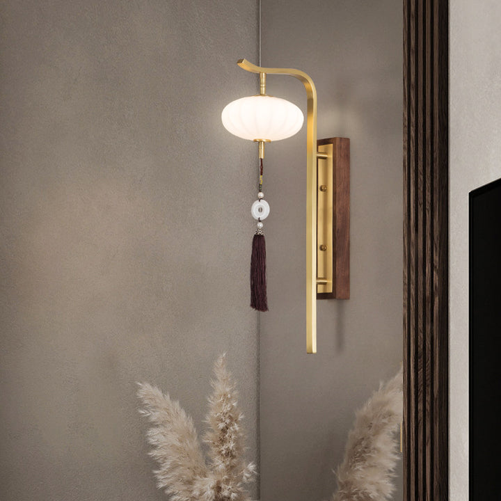 Lanterne ovale chinoise traditionnelle avec abat-jour en cuivre et noyer 1 - Applique murale pour salon 