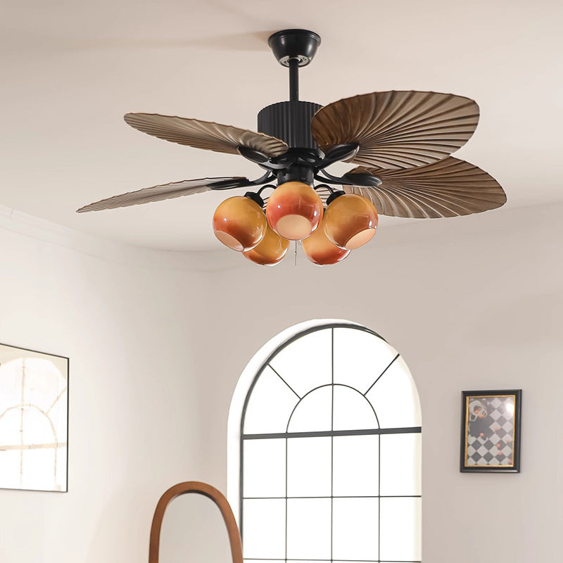 Traditioneller französischer Bananenblätter-ABS-Ventilator mit rundem Glasschirm aus Eisen, 5 - Lichtstangen Deckenventilatorlicht für Wohnzimmer 