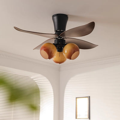 Traditioneller französischer Vier-ABS-Lüfter mit rundem Glasschirm, Eisen 3 - Licht-Abhängestangen-Deckenventilator-Licht für Wohnzimmer 