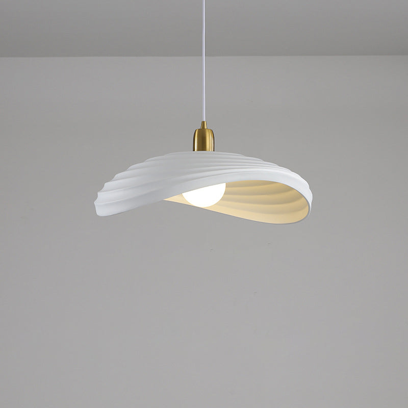 Contemporain nordique forme irrégulière ondulée résine matériel 1 - Suspension lumineuse pour salle à manger 