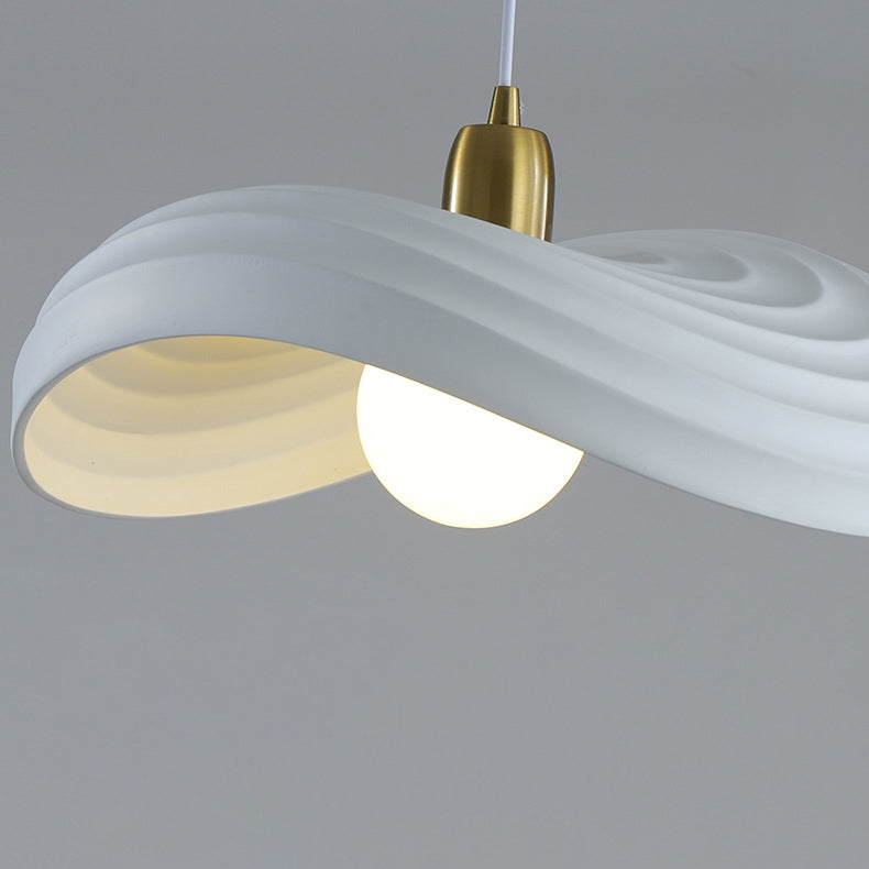 Contemporain nordique forme irrégulière ondulée résine matériel 1 - Suspension lumineuse pour salle à manger 