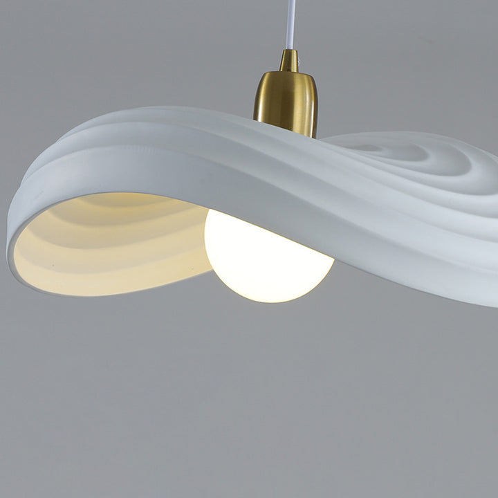 Contemporain nordique forme irrégulière ondulée résine matériel 1 - Suspension lumineuse pour salle à manger 