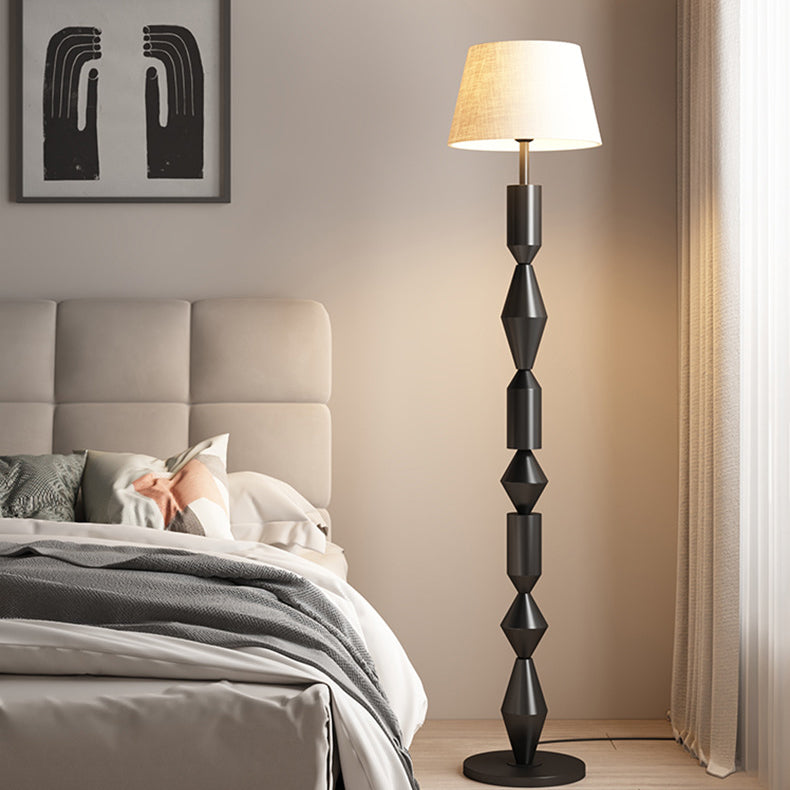 Abat-jour en tissu trapézoïdal nordique contemporain avec base ronde, lampe de sol à 1 lumière pour salon 