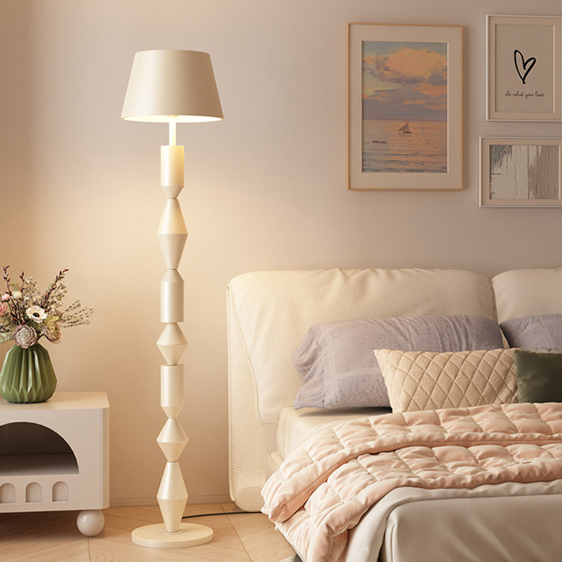 Abat-jour en tissu trapézoïdal nordique contemporain avec base ronde, lampe de sol à 1 lumière pour salon 