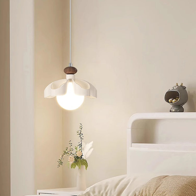Lustre contemporain nordique en fer crème fleur orbe PE 1/3 - Lumière pour salle à manger 