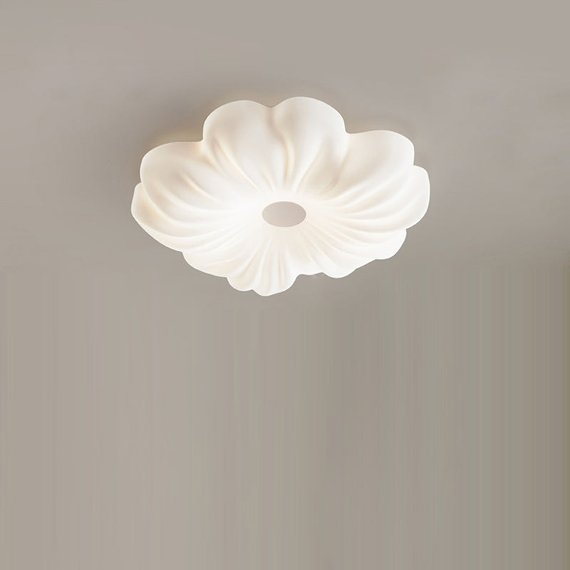 Plafonnier LED monté au ras du plafond en fer PE avec fleurs nordiques contemporaines pour chambre 
