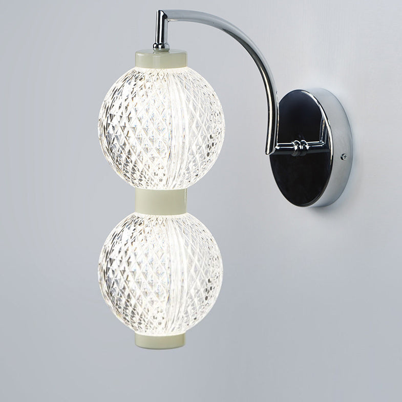 Lampe murale contemporaine nordique avec orbes rondes en acrylique et fer 1/2 - pour chambre à coucher 