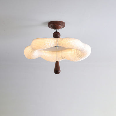 Traditionelle französische Eisenstoffleuchte mit unregelmäßig gewelltem Rand LED Semi-Flush Mount Deckenleuchte für Schlafzimmer 