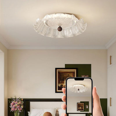 Plafonnier LED en fer rond traditionnel français avec pétales en verre acrylique pour chambre 