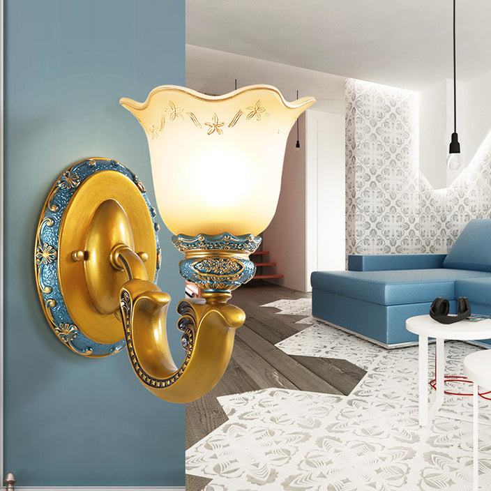 Lámpara de Aplique de Pared de Resina de Hierro con Vidrio de Gloria de la Mañana Europea Tradicional 1/2 - Luz para Pasillos 