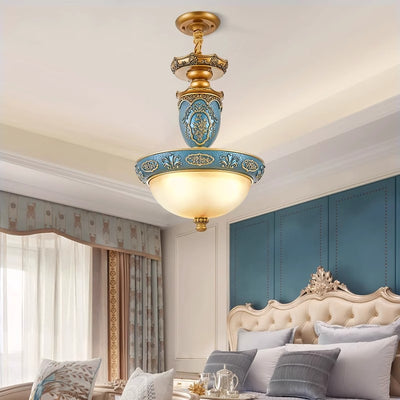 Lámpara colgante de 3 luces con cúpula europea tradicional de hierro tallado y vidrio de resina para comedor 