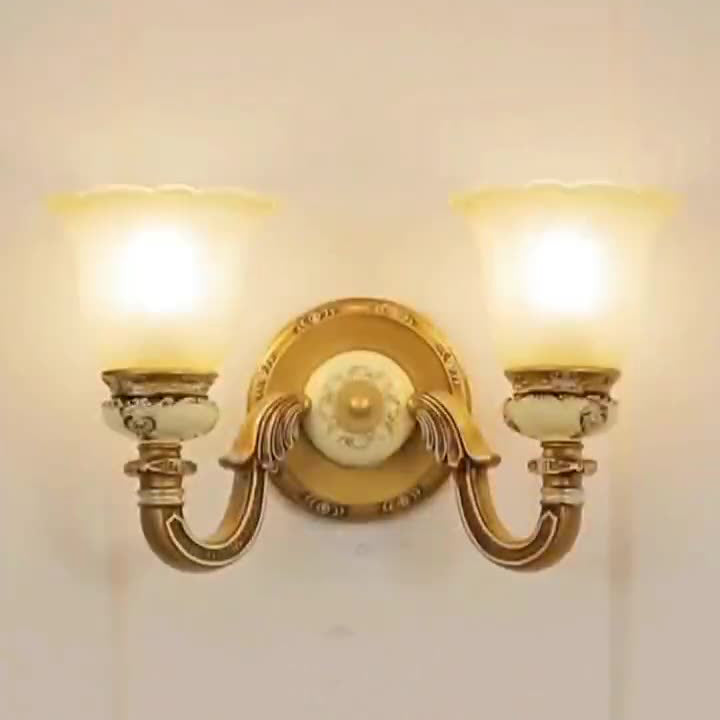 Lámpara de Aplique de Pared de Hierro y Resina con Vidrio de 1/2 Luz de Gloria Matutina Europea Tradicional para Pasillos 