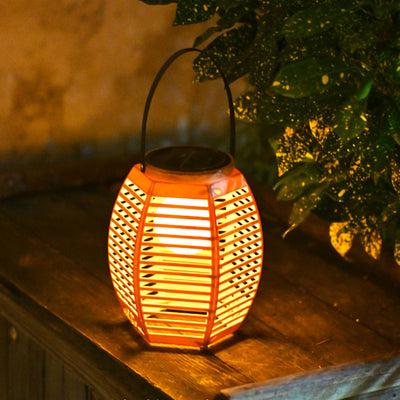 Traditionelle chinesische ABS-Laternenform Solar USB wiederaufladbare LED-Außenleuchte für den Garten 