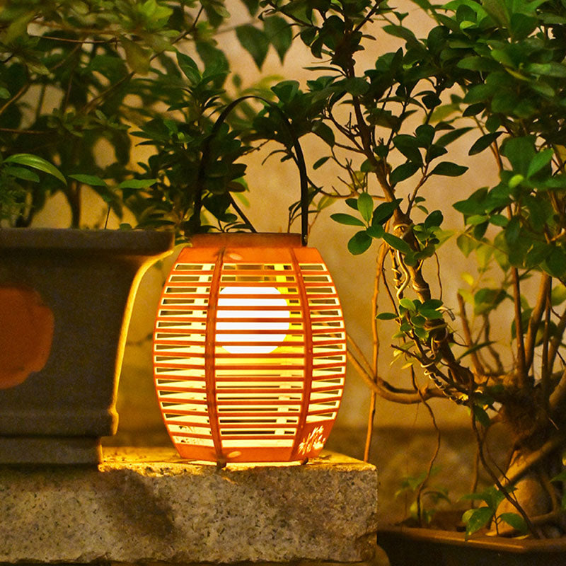 Traditionelle chinesische ABS-Laternenform Solar USB wiederaufladbare LED-Außenleuchte für den Garten 