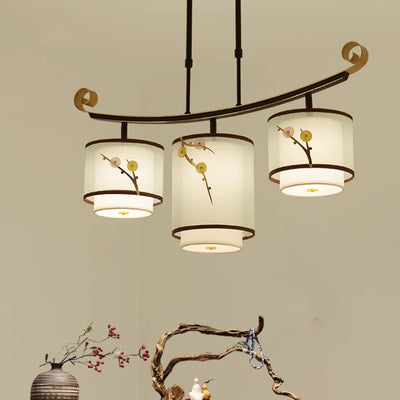 Traditionelle chinesische Zylinder-Musterstoff-Lampenschirm Eisen 3/4 - Licht Kronleuchter für Esszimmer 