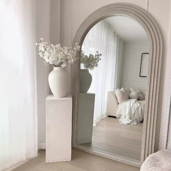 Contemporary Retro Solid Wood &amp; MDF Arched Leaning Full-Length Mirror For Bedroom &amp; Living Room Elegant Floor Mirror