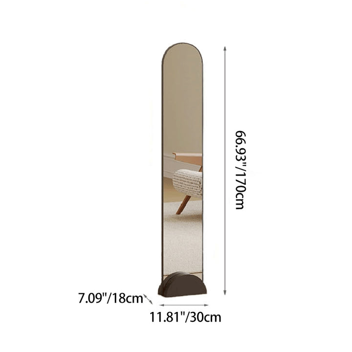 Moderner minimalistischer Ganzkörperspiegel in Bogenform aus Karbonstahl und Glas mit Standfuß für das Schlafzimmer 