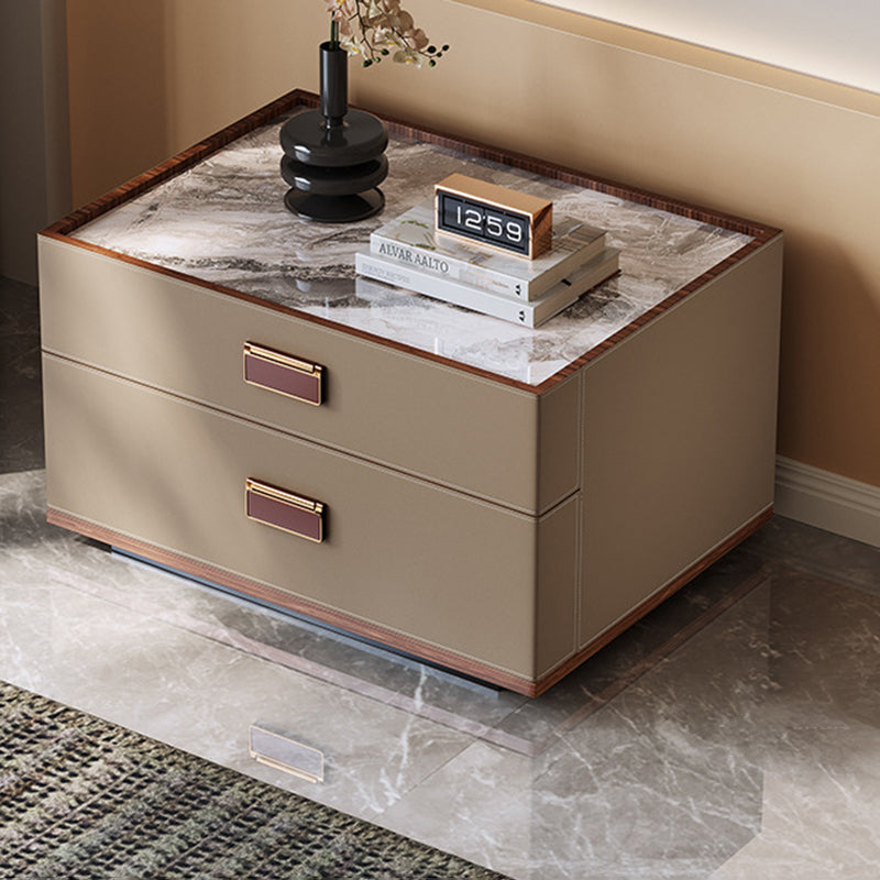 Table de chevet rectangulaire en faux cuir de luxe moderne, noyer, acier au carbone et dalle de pierre, avec 2 tiroirs pour chambre à coucher 