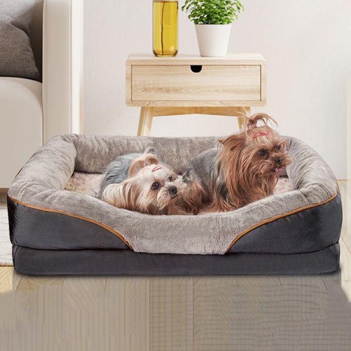 Modernes minimalistisches rechteckiges orthopädisches Haustier-Hundebett aus Memory-Schaum, Samt und Polyesterfaser mit waschbarem Bezug und rutschfester Unterseite für das Wohnzimmer 
