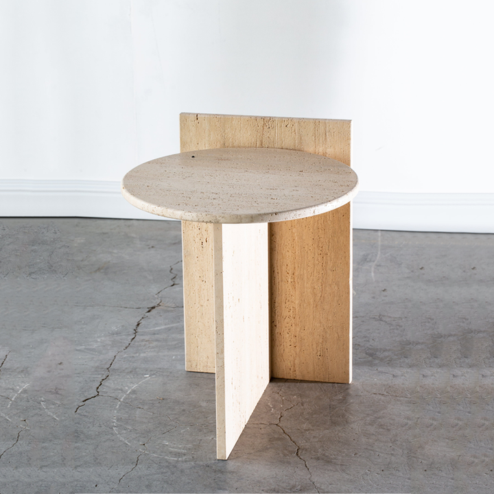 Moderner minimalistischer runder Beistelltisch aus gelbem Travertin, skulpturaler Steintisch für Wohnzimmer &amp; Schlafzimmer 