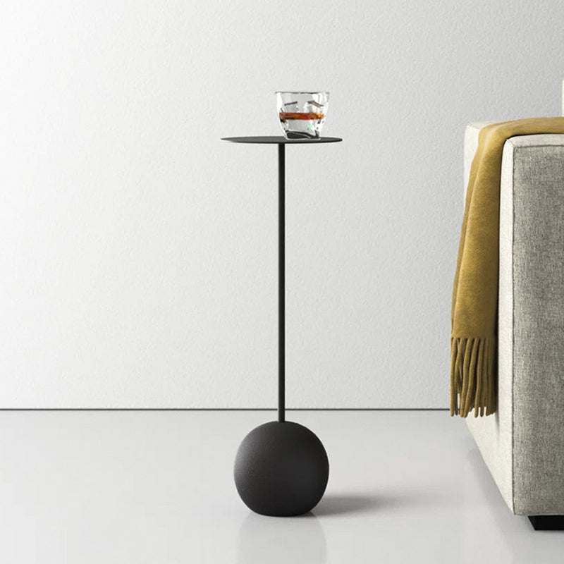 Table d’appoint ronde moderne minimaliste en fer et béton pour salon 