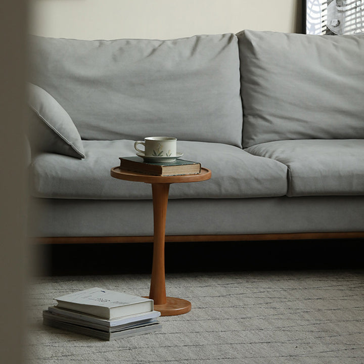 Zeitgenössischer nordischer runder Beistelltisch aus Massivholz für das Wohnzimmer 