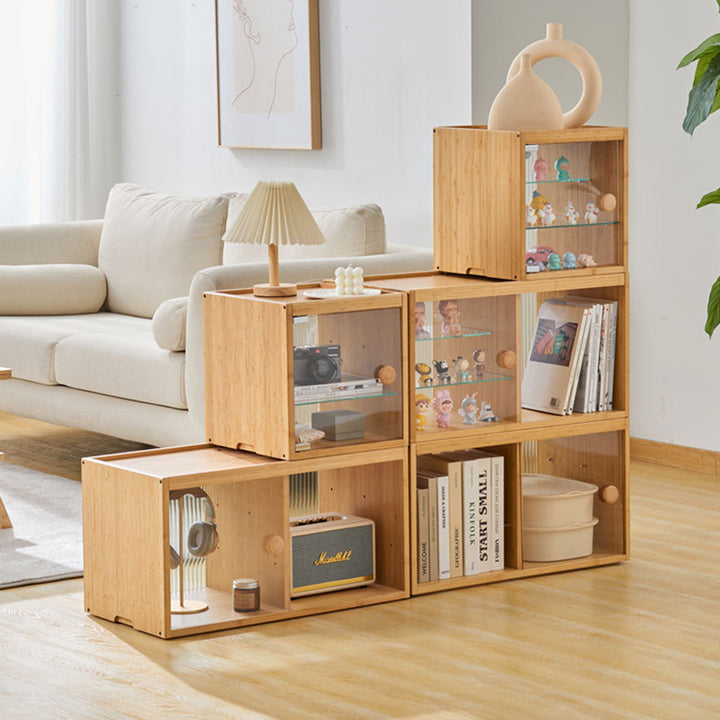 Moderner minimalistischer rechteckiger Ausstellungsständer aus Bambus mit Glastür, 3-stufigem Stauraum für Spielzeug & Sammlerstücke für Wohnzimmer & Schlafzimmer 