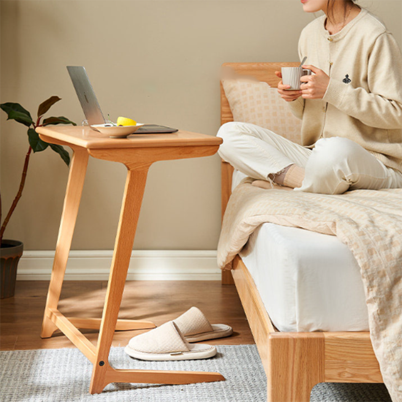 Modern Minimalist Solid Oak C-Shaped Side Table Space-Saving Sofa End Table For Living Room