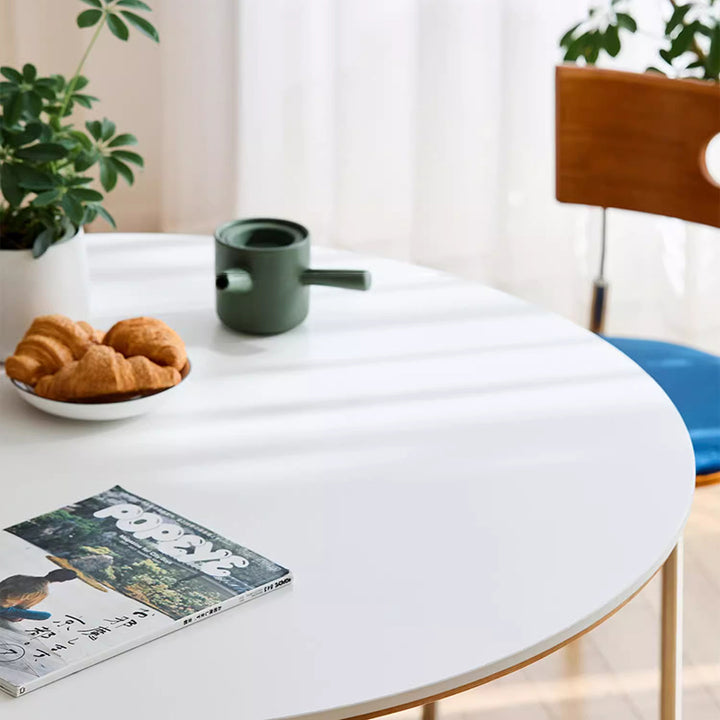 Moderner Mid-Century Massivholz-Tisch mit Steinplatte und Edelstahl, runder Esstisch für 5/7 Sitzplätze 