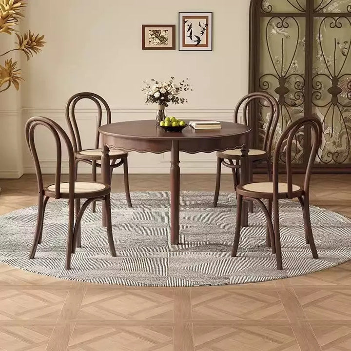 Traditional French Solid Wood Round Wavy Dining Table For 4-6 Seats