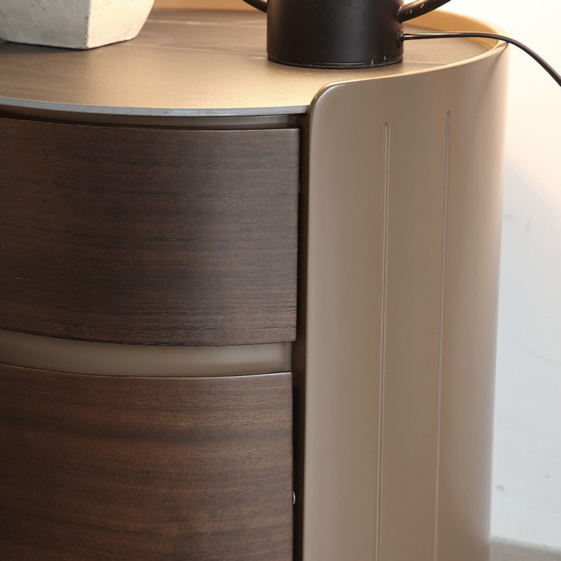 Table de chevet ronde en bois massif et contreplaqué de luxe moderne avec plateau en dalle de pierre et 2 tiroirs pour chambre 