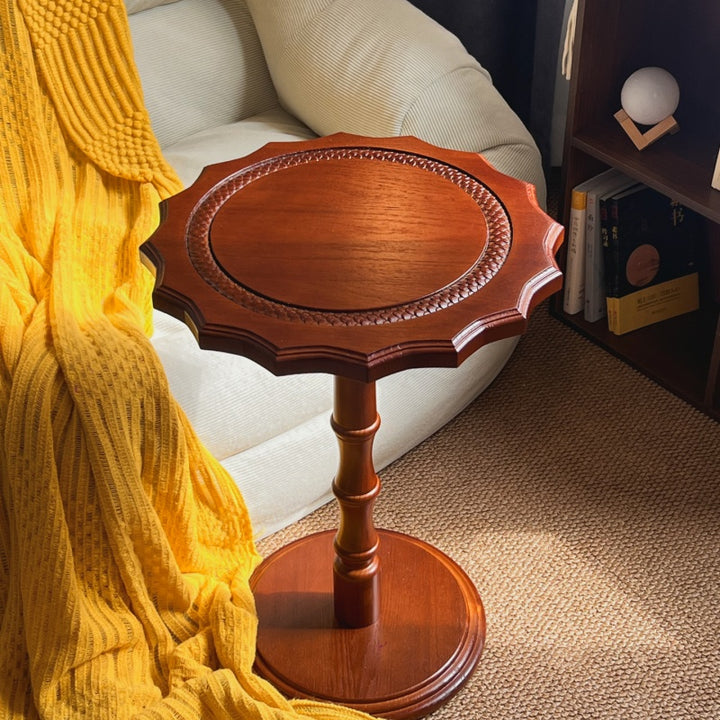 Traditional European Solid North American Red Oak Round Side Table With Wavy Carved Edge For Living Room