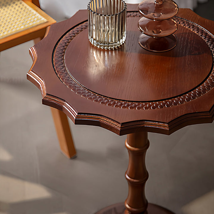 Traditional European Solid North American Red Oak Round Side Table With Wavy Carved Edge For Living Room