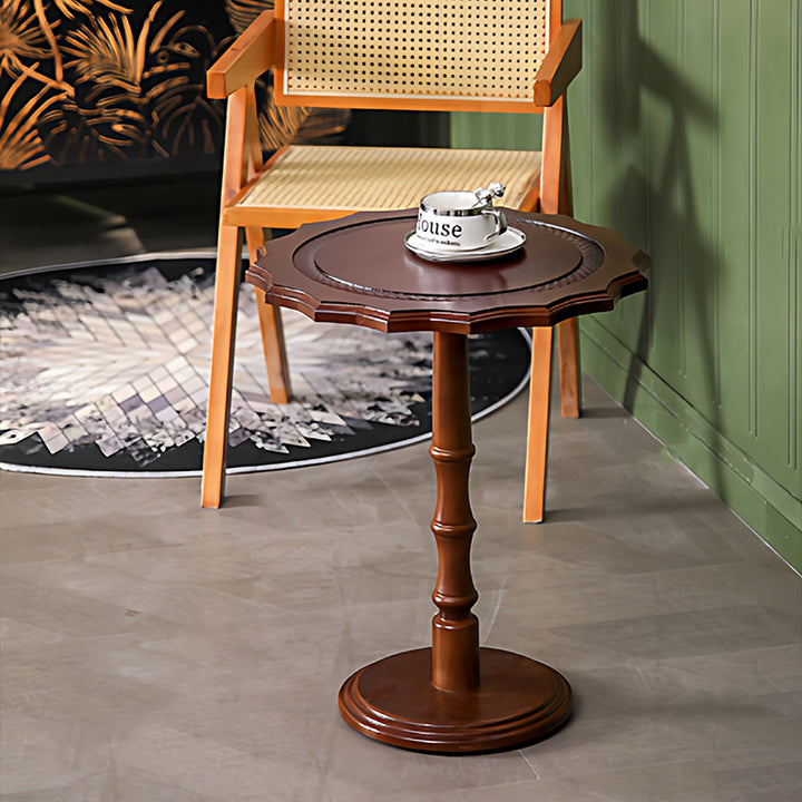 Traditional European Solid North American Red Oak Round Side Table With Wavy Carved Edge For Living Room