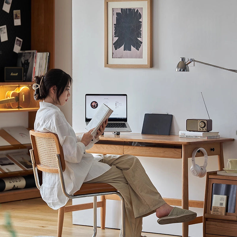Bureau rectangulaire en verre en bois de cerisier massif au style minimaliste moderne avec 2 tiroirs et crochet latéral pour bureau à domicile 